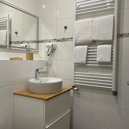 Residenz Luxury Hotel 3*
