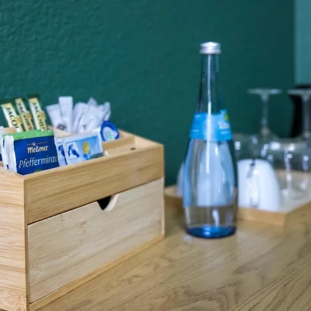 מלון Residenz Luxury - Outletcity - Parken - Klima - 24h Check-in 3*