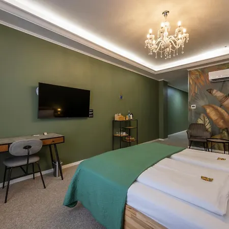 Szálloda Residenz Luxury - Outletcity - Parken - Klima - 24h Check-in