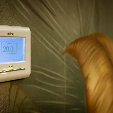 Residenz Luxury - Outletcity - Parken - Klima - 24h Check-in 3*