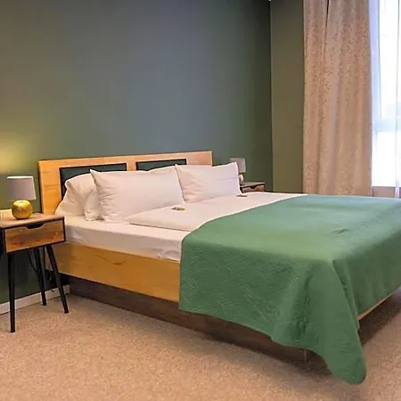 Hotel Residenz Luxury - Outletcity - Parken - Klima - 24h Check-in