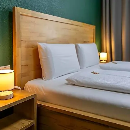 Residenz Luxury - Outletcity - Parken - Klima - 24h Check-in Hotel